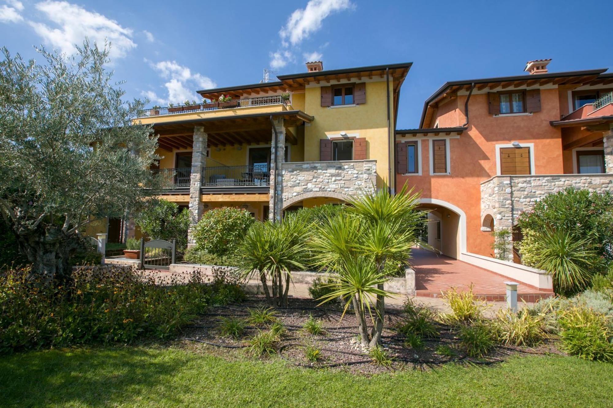 Casa Valtenesi Полпенаце дел Гарда Екстериор снимка