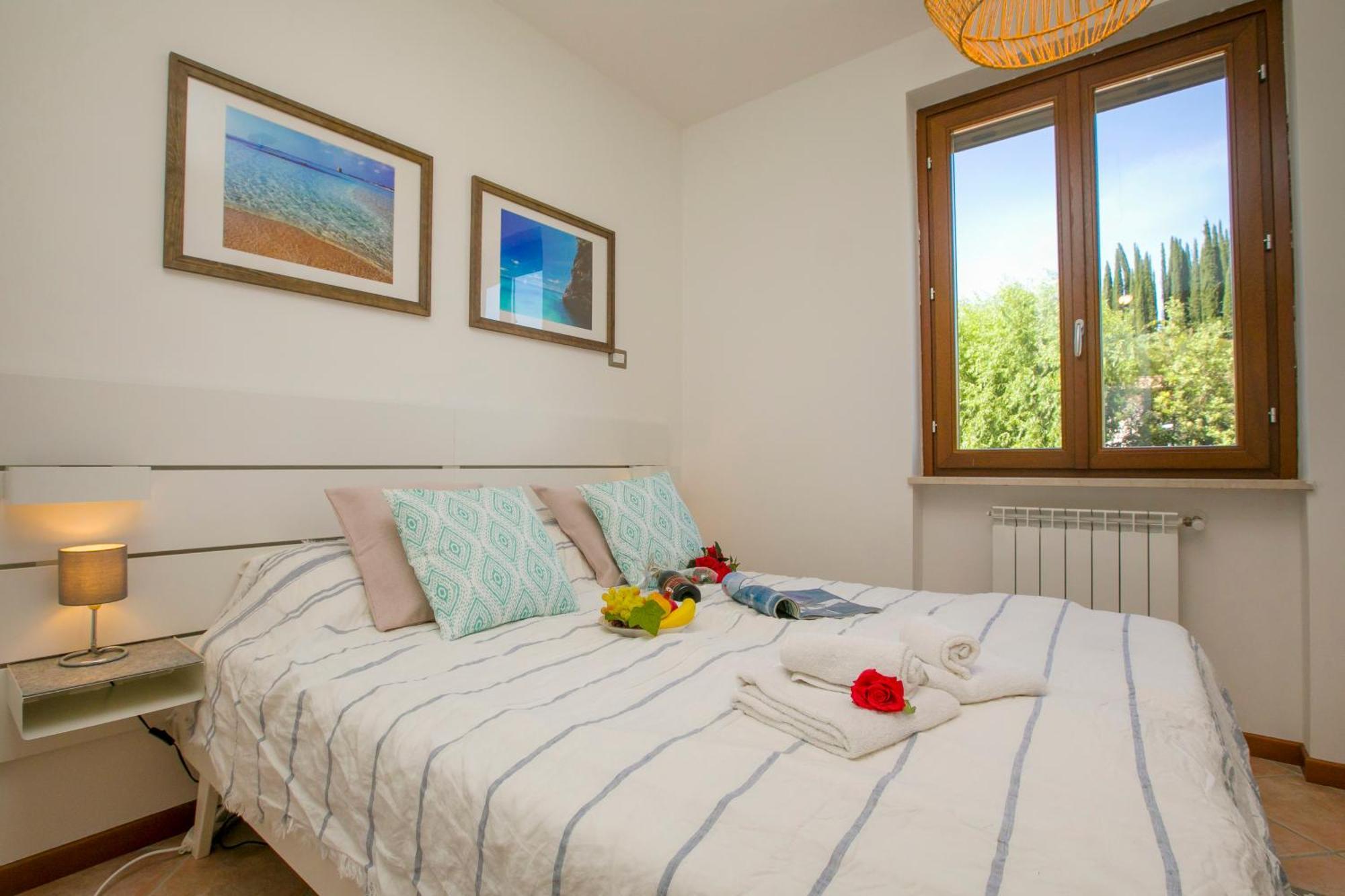 Casa Valtenesi Полпенаце дел Гарда Екстериор снимка